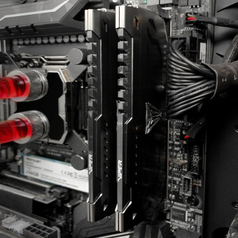 Модуль памяти DDR4 8Gb PC4-24000 3000MHz Patriot Viper Steel