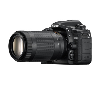 Цифровая фотокамера Nikon D7500 18-140 VR Kit Black